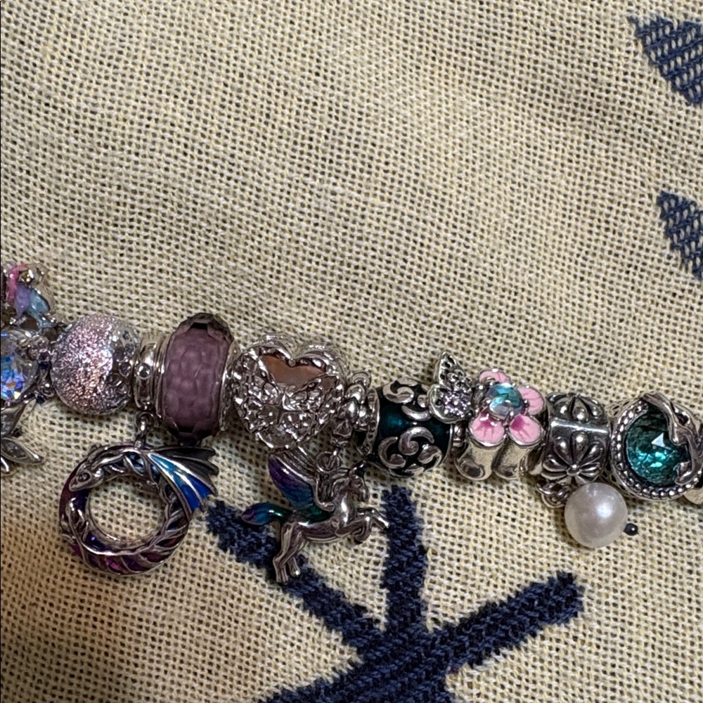 Linx bracelet with fantasy theme charm - Picture 3 of 5